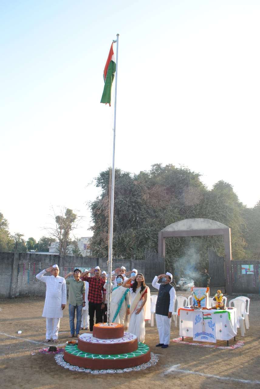 प्रजासत्ताक दिवस उत्साहात साजरा