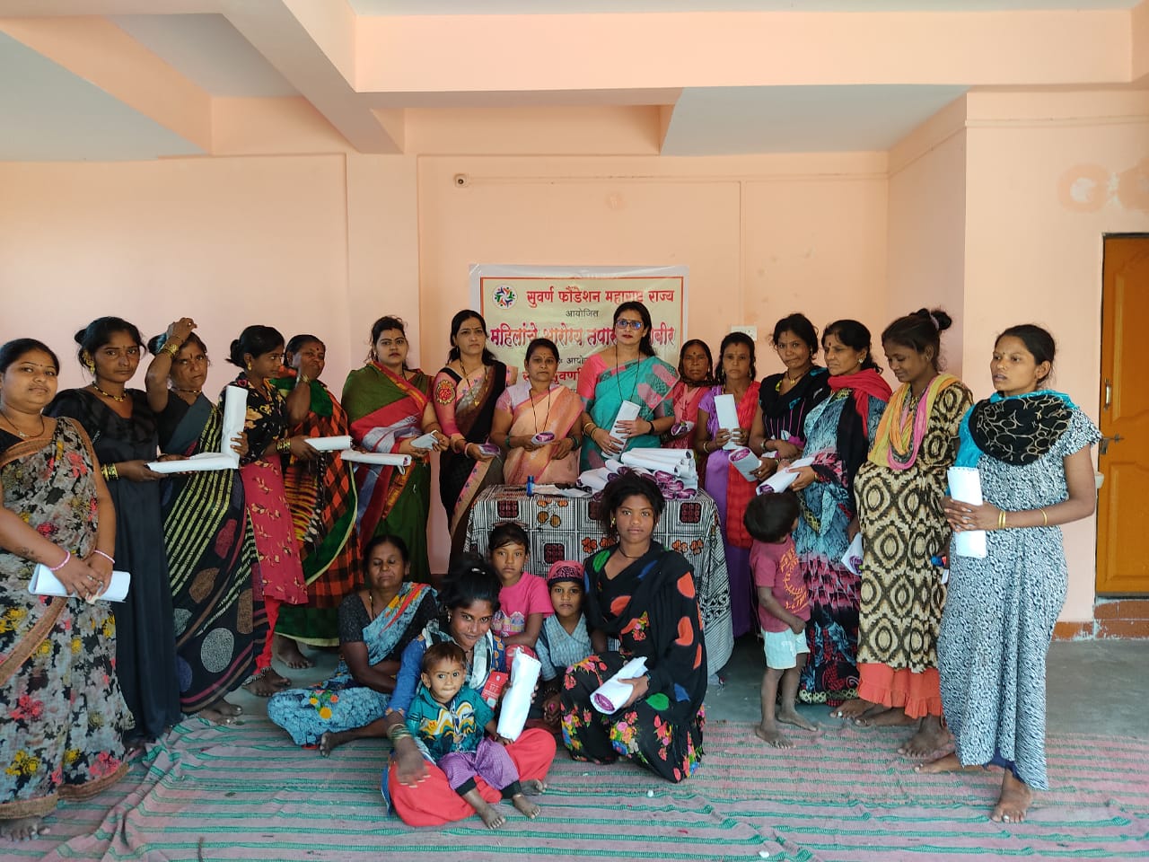 संवाद तीच्या आरोग्यासाठीचा मासिक पाळी स्वच्छता जनजागरण अभियान व सर्व रोग आरोग्य शिबीर संपन्न