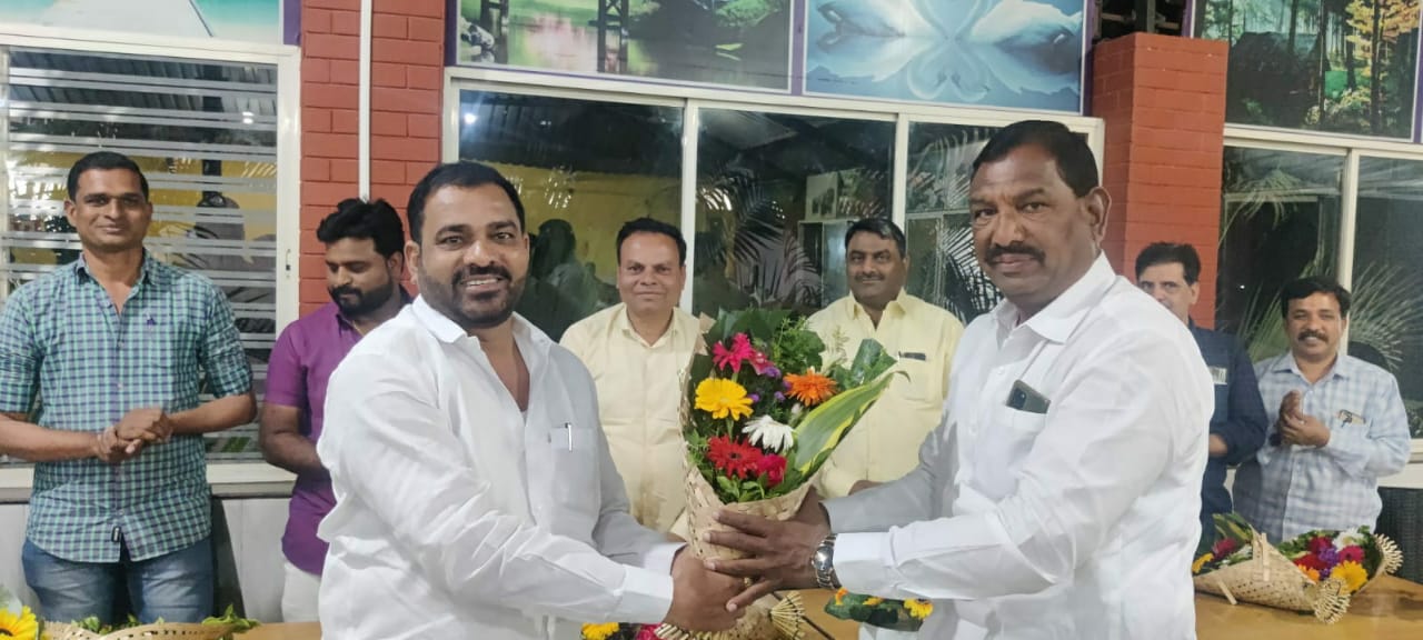 अमोल भिसे यांची इंदापूर तालुका कृषी संघटनेच्या तालुकाअध्यक्ष पदी निवड