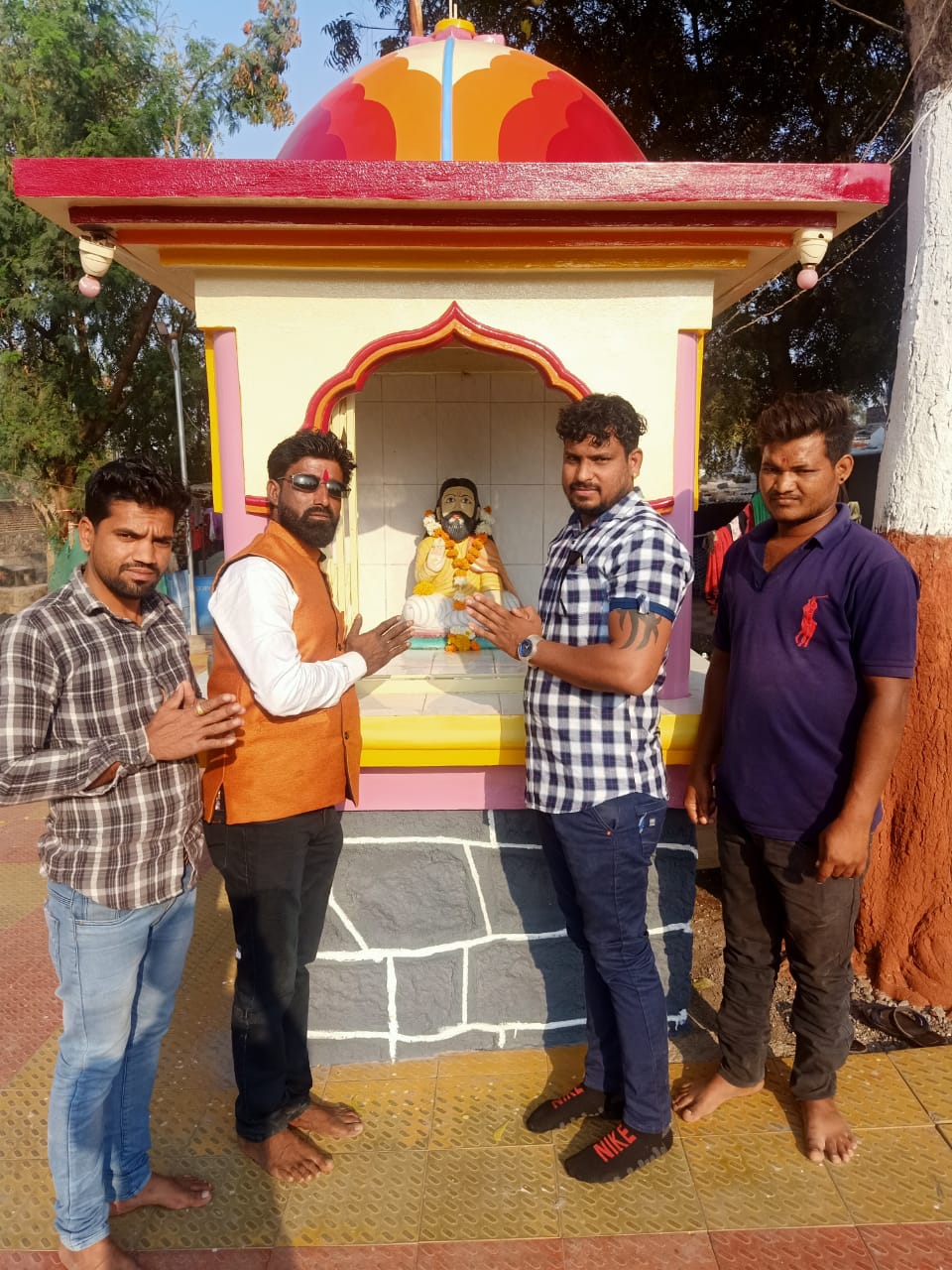 Amalner: थोर सत्यशोधक गुरु रविदास जयंती निमित्त अंमळनेर मनसे परिवारातर्फे साजरी