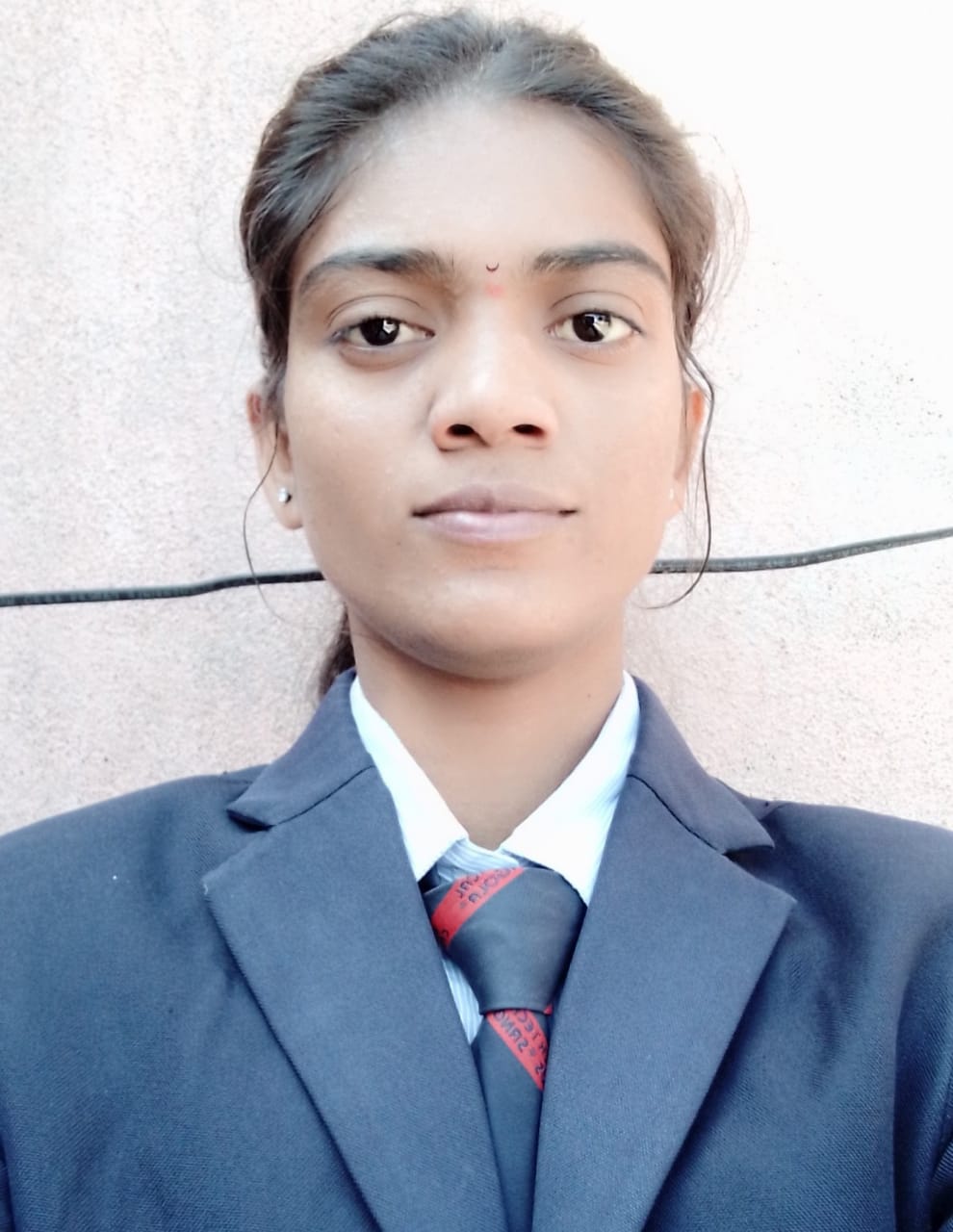 फॅबटेकच्या दिपाली लेंडवे या विद्यार्थिनीची नॅशनल स्टॉक एक्सचेंज ऑफ इंडिया या कंपनीमध्ये निवड