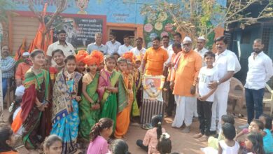 मुस्लिम बांधवाच्या हस्ते शिवरायांच्या प्रतिमेचे पूजन