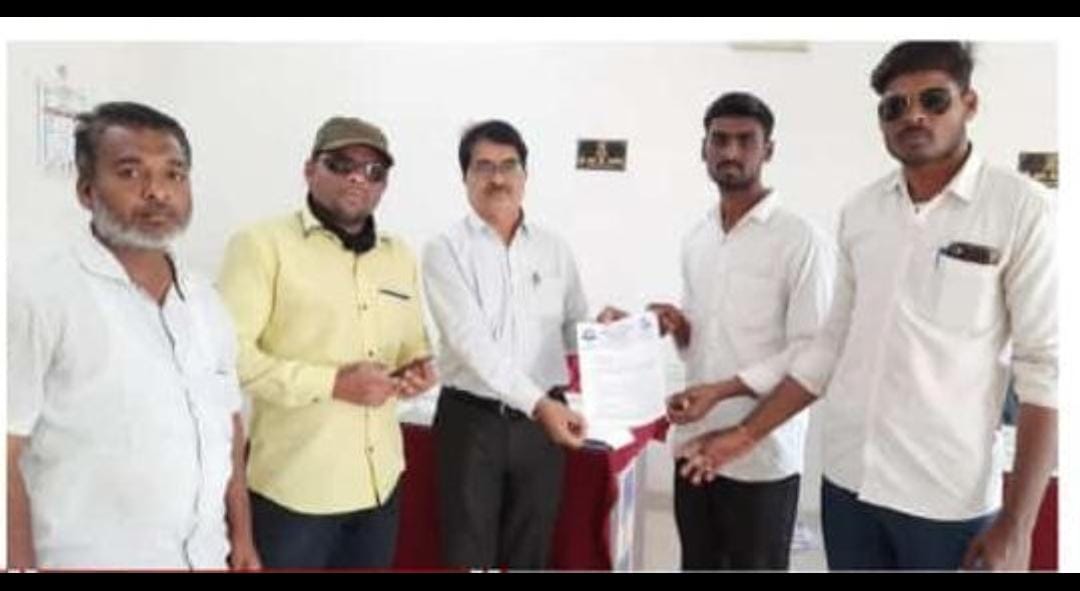 अल्पवयीन मुलीवर अत्याचार करण्याऱ्या नराधमाला कठोर शिक्षा करा... भिम आर्मीची मागणी