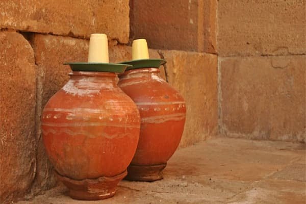 आरोग्याचा मुलमंत्र...मटक्याच पाणी गार, देई आरोग्यास फायदे फार