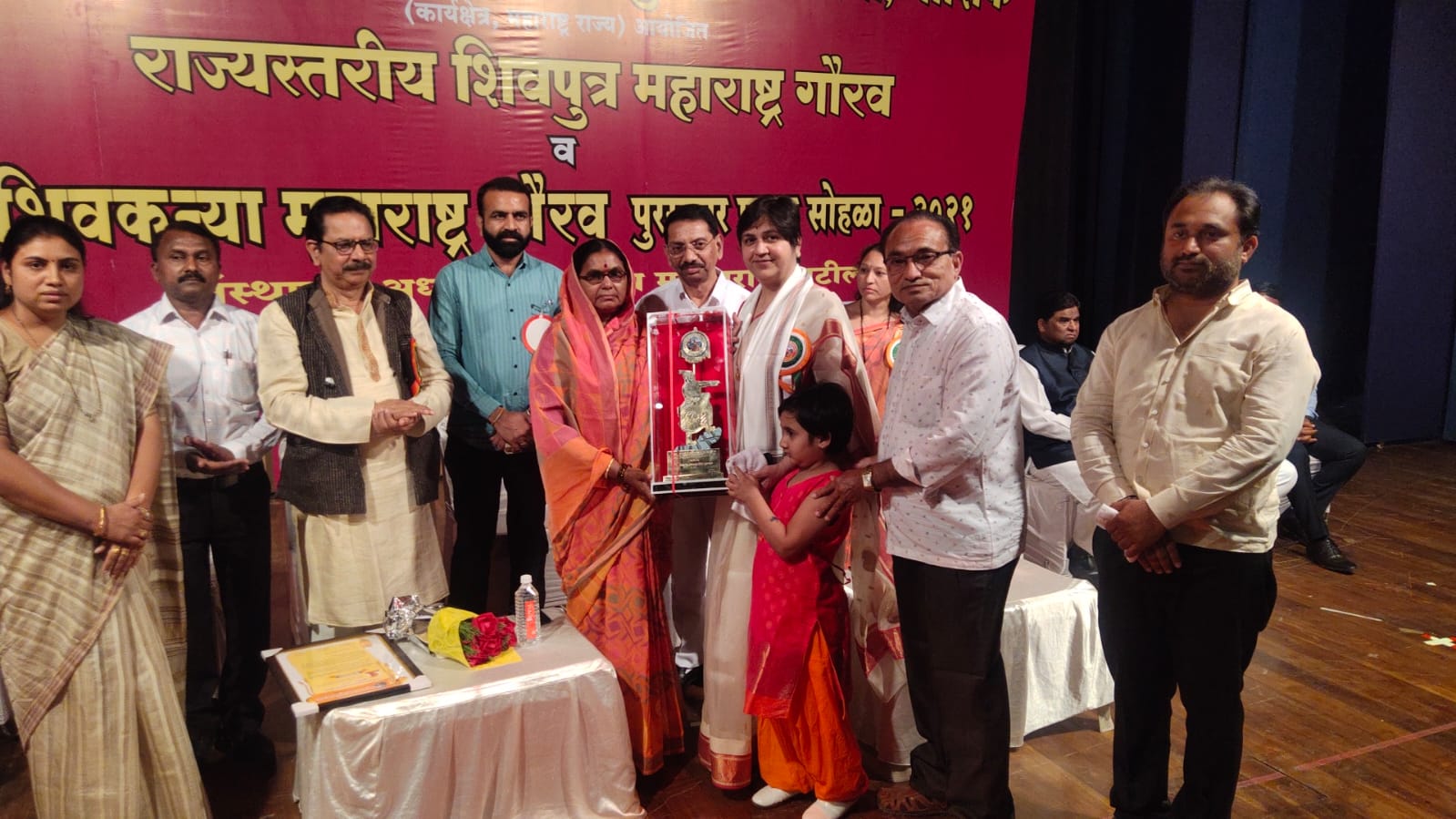 Amalner: ऍड ललिता पाटील यांना राज्यस्तरीय शिवकन्या महाराष्ट्र गौरव पुरस्कार