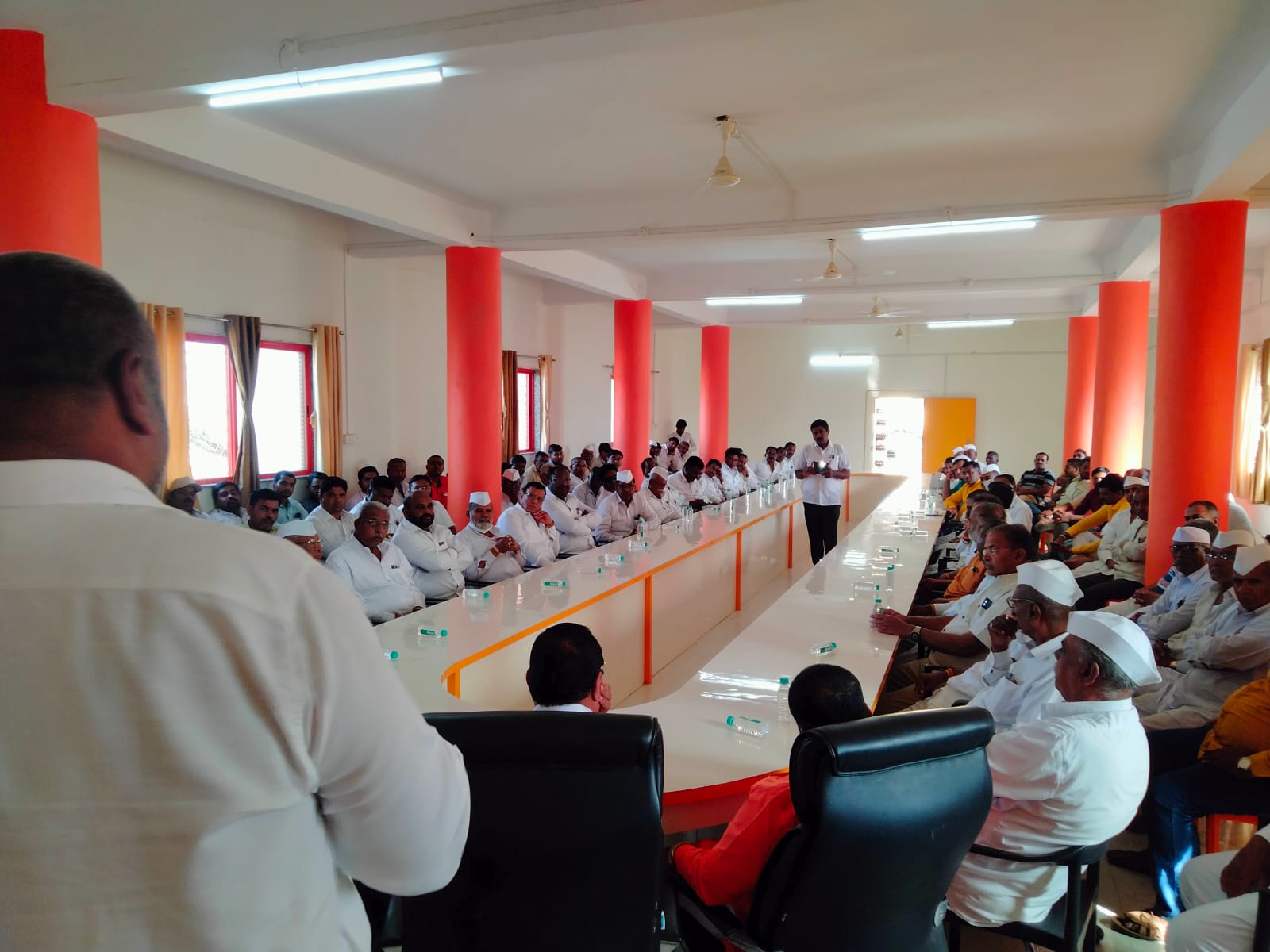 कादवा सहकारी साखर कारखाना च्या पंचवार्षिक निवडणुकीच्या पार्श्वभूमीवर नाशिक जिल्हा शिवसेना संपर्क प्रमुख मा.भाऊ चौधरी यांच्या अध्यक्षतेखाली बैठक