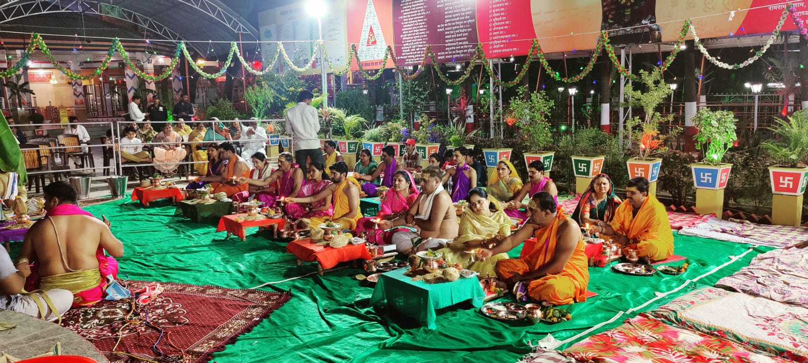 Amalner: मंगळग्रह मंदिरात लघुरुद्र अभिषेक महापुजा भागवताचार्य पं. अतुलशास्त्री भगरे गुरुजींची उपस्थिती