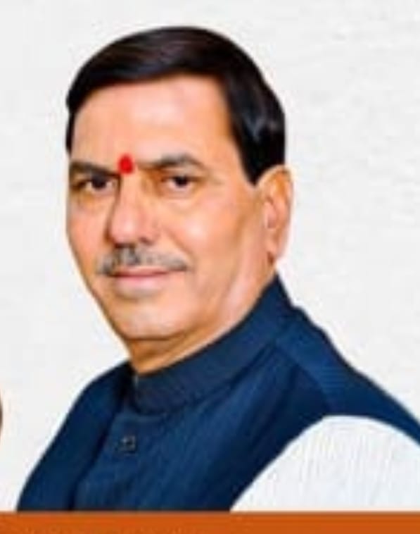 नाशिक मध्ये नियोजित नमामि गोदा,लॉजिस्टीक पार्क व पर्यटकांसाठी मार्गदर्शन मदत केंद्र उभारणे या कामांचा भुमिपुजन समारंभ