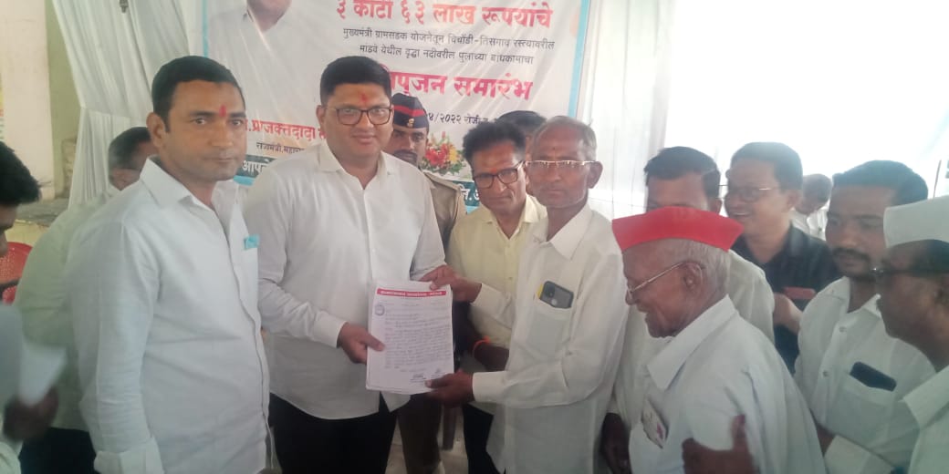 पवारांच्या घरावरील हल्ला ही पुरोगामी महाराष्ट्राच्या इतिहासाला न शोभणारी घटना ः ना.प्राजक्त तनपुरे