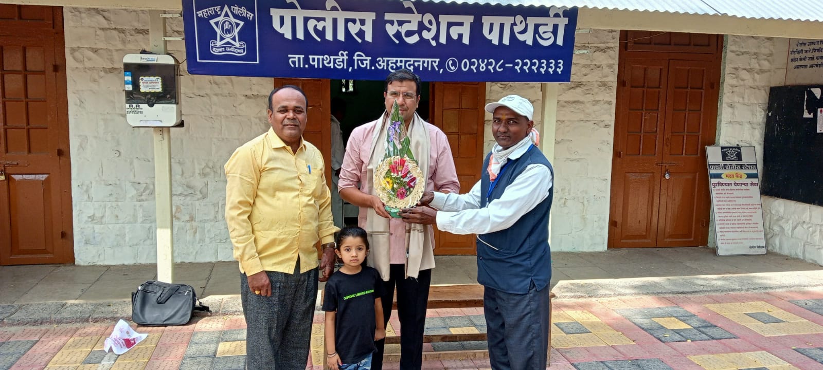 पाथर्डी पोलीस स्टेशनचा झालेला कायापालट पाहून जिल्ह्यातील पोलिस स्टेशननी आपले पोलीस स्टेशन आदर्श माँडल बनवावे?ः पोलीस निरिक्षक,चव्हाण