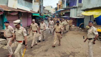 अक्कलकुव्यातील घटनेच्या धर्तीवर नंदुरबार जिल्हा पोलीस दलाचे अक्कलकुवा शहरात सशस्त्र पथसंचलन