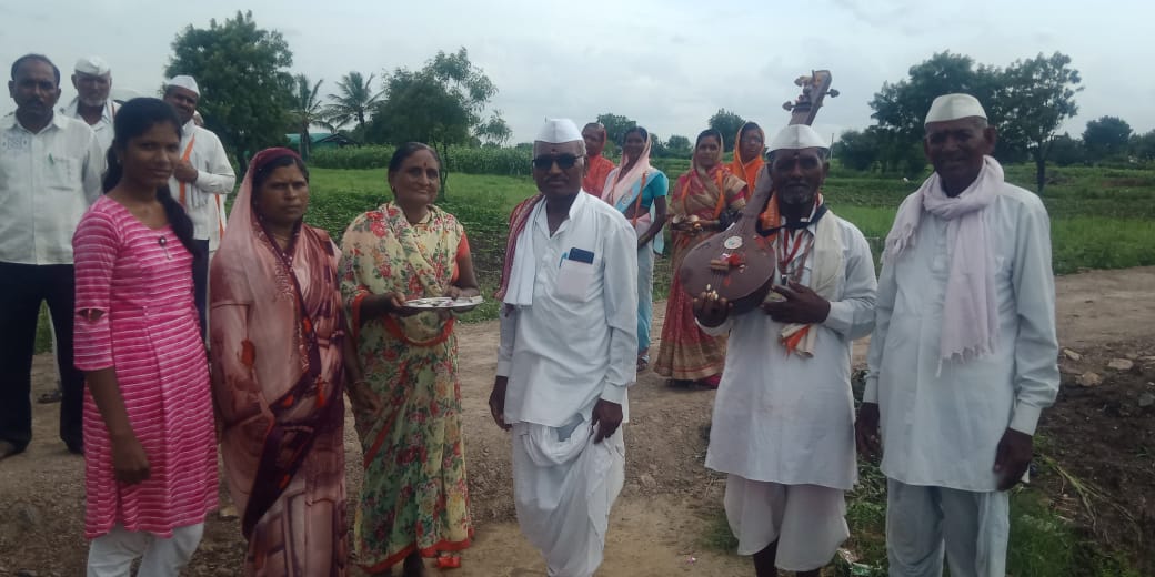 पंढरपूरहुन आलेल्या वै. यादवबाबा दींडीचे वाघोली पंचक्रोशीत जोरदार स्वागत