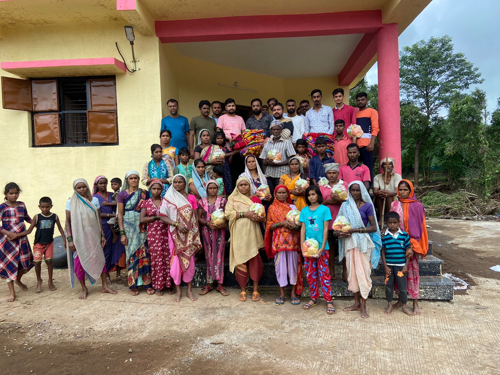 सुरगाणा शहरातील युवकांनी घडवले माणुसकीचे दर्शन