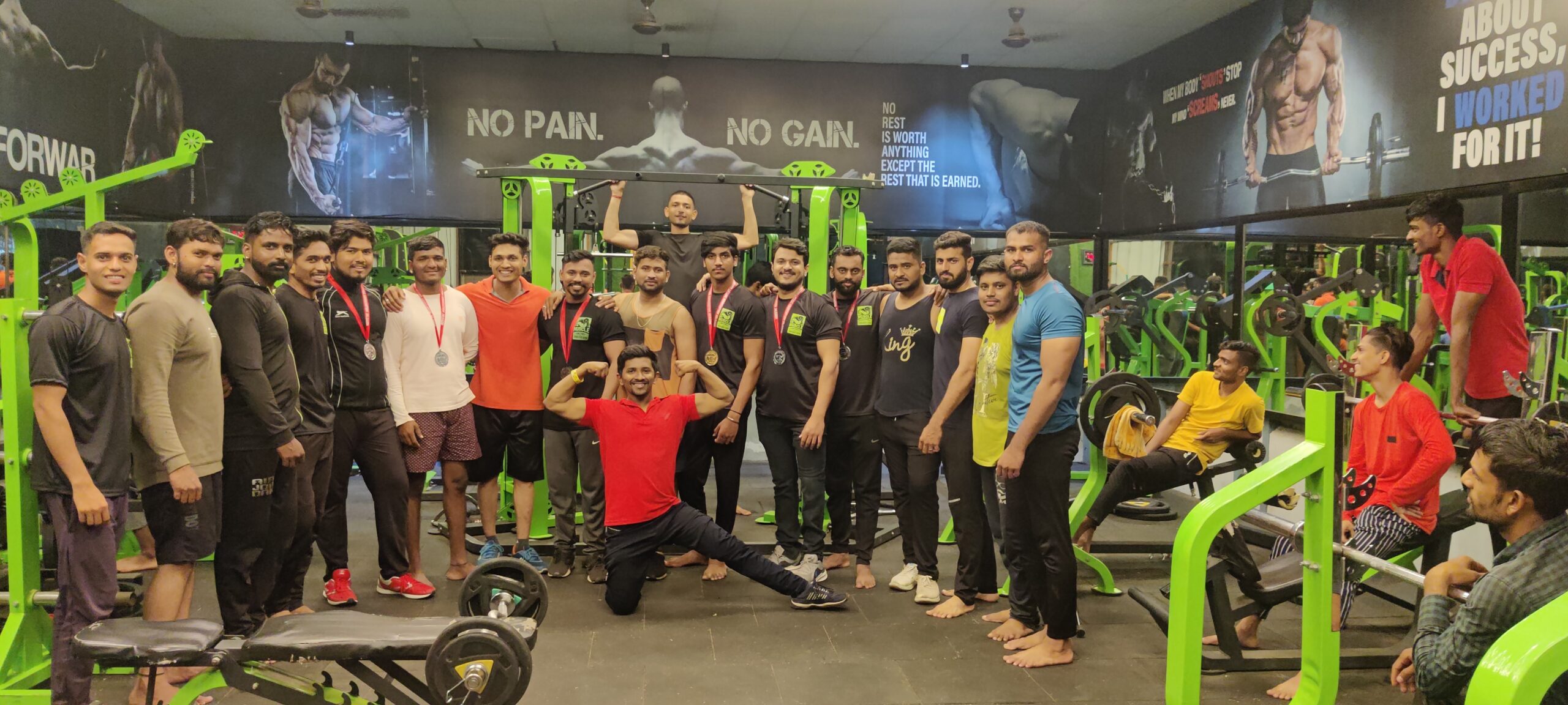 Amalner: मसल्स फॅक्टरी & क्रॉस फिट जिम चा पुन्हा एकदा धुमधडाक्यात विजय...अमळनेर च्या शिरपेचात पुन्हा मानाचा तूरा