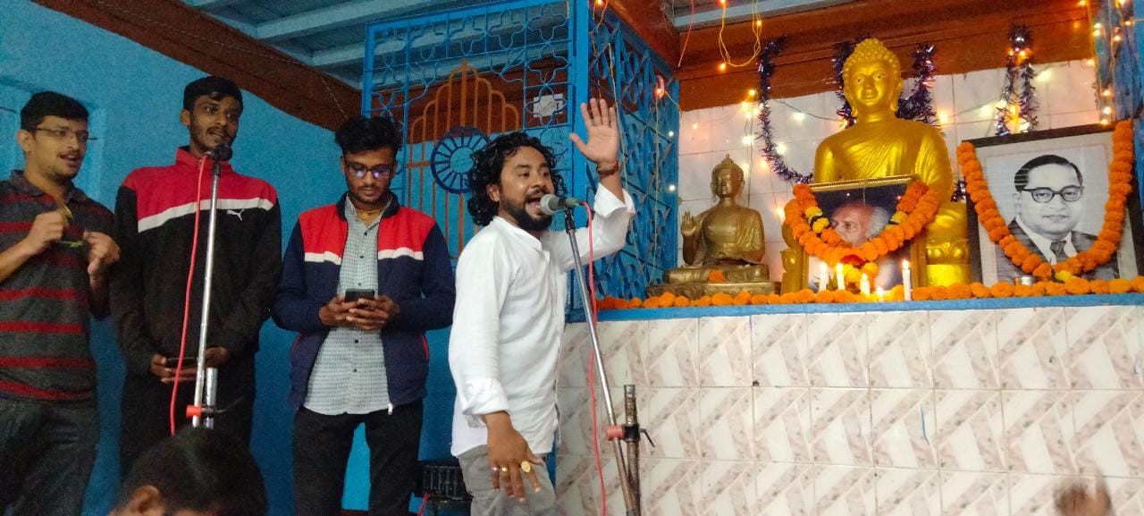 लोककवी वामनदादा कर्डकांचा साहित्य-सांस्कृतिक,संविधानिक विचार-मूल्य वारसा लोकमाणसात रुजवण्याची गरज : शाहिर स्वप्नील डुंबरे