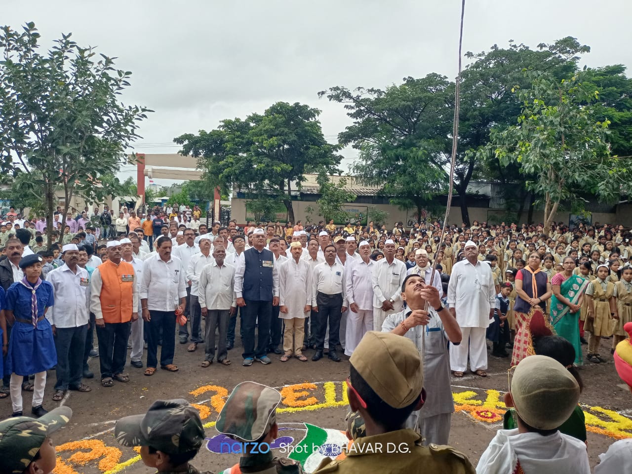 थोरात विद्यालयात स्वांतत्र्य दिन उत्साहात साजरा.