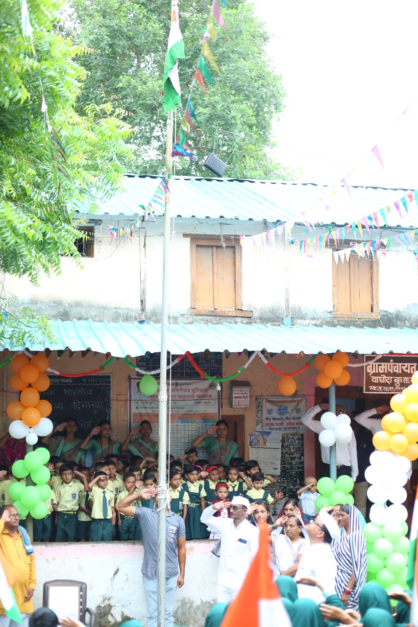 मोठे वाघोदा येथे १५ ऑगस्ट स्वातंत्र्याचा ७५वा अमृत महोत्सव साजरा