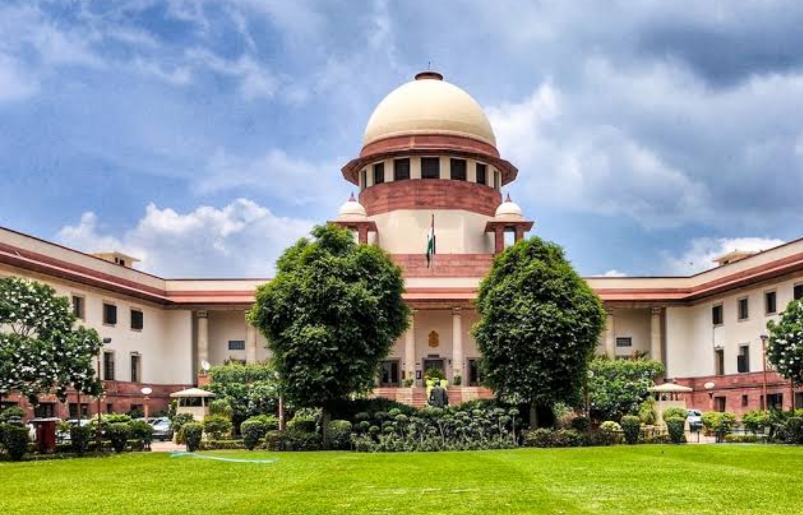 Mumbai: सत्ता संघर्ष महाराष्ट्राचा ....तारीख पे तारीख....आता "बारा"...