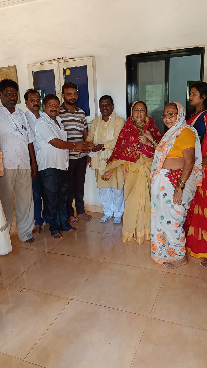 मा.मंजुळा गावित आमदार साक्री मतदार संघ यांच्या कडे सुरगाणा शहरातील नळ पाणी योजना मंजूर व्हावी अमृता शाम पवार पाणीपुरवठा सभापती यांची मागणी