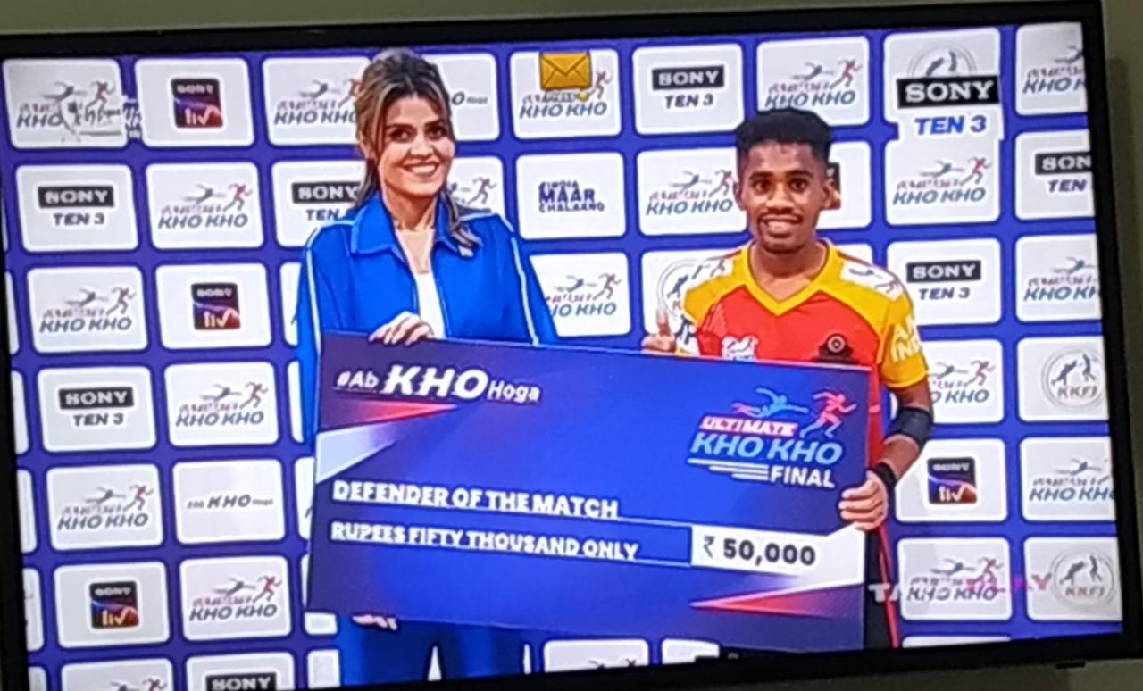 कठोर परिश्रमामुळे खोखो अल्टिमेट स्पर्धेत सुरगाण्याचा दिलिप खांडवी चमकला कॉ जे पी गावीत