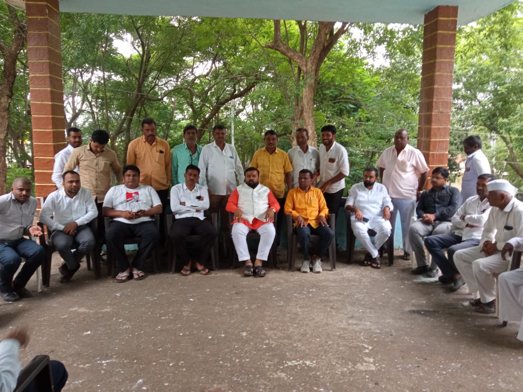 दिंडोरी लोकसभा व विधानसभा जि प पं समिती भगवा फडकविण्यासाठी व विचाराचे सोने लुटण्यासाठी दसरा मेळाव्यात यावे तांबडे