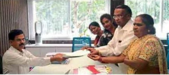 नाशिक मनपा अतिक्रमण उपायुक्तांवर कारवाई करा. विभागीय महसूल आयुक्त यांच्या कडे गांगुर्डे यांनी निवेदनाद्वारे मागणी