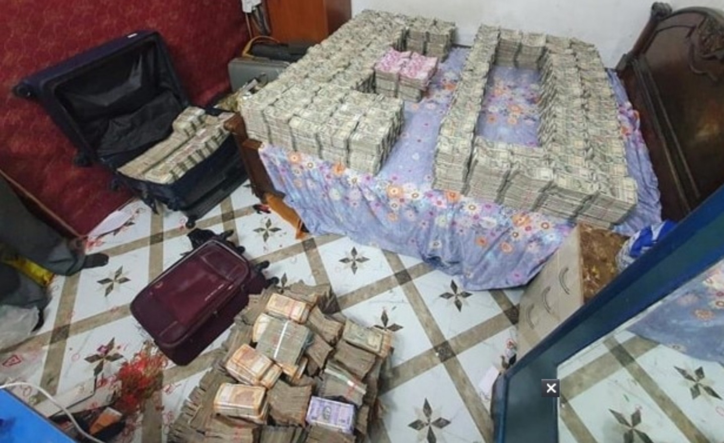 Big Breaking:अमीर खानच्या घरी ईडीचा छापा..कोट्यावधी रू जप्त..!