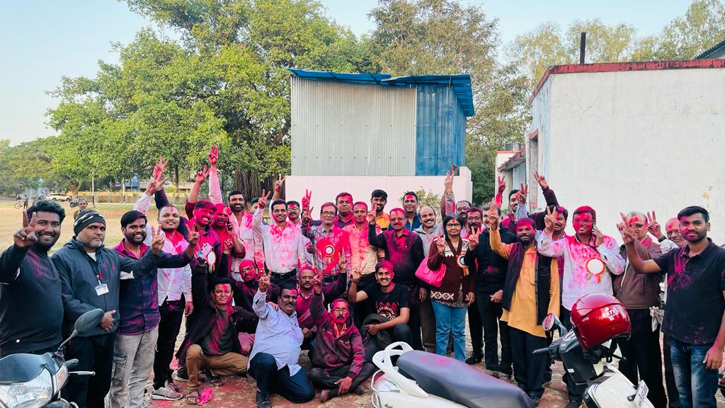 गांधीनगर मुद्रणालय पतसंस्थेच्या निवडणुकीत परिवर्तन पॅनलचा एकतर्फी विजय, कामगार पॅनलचा उडाला धुव्वा