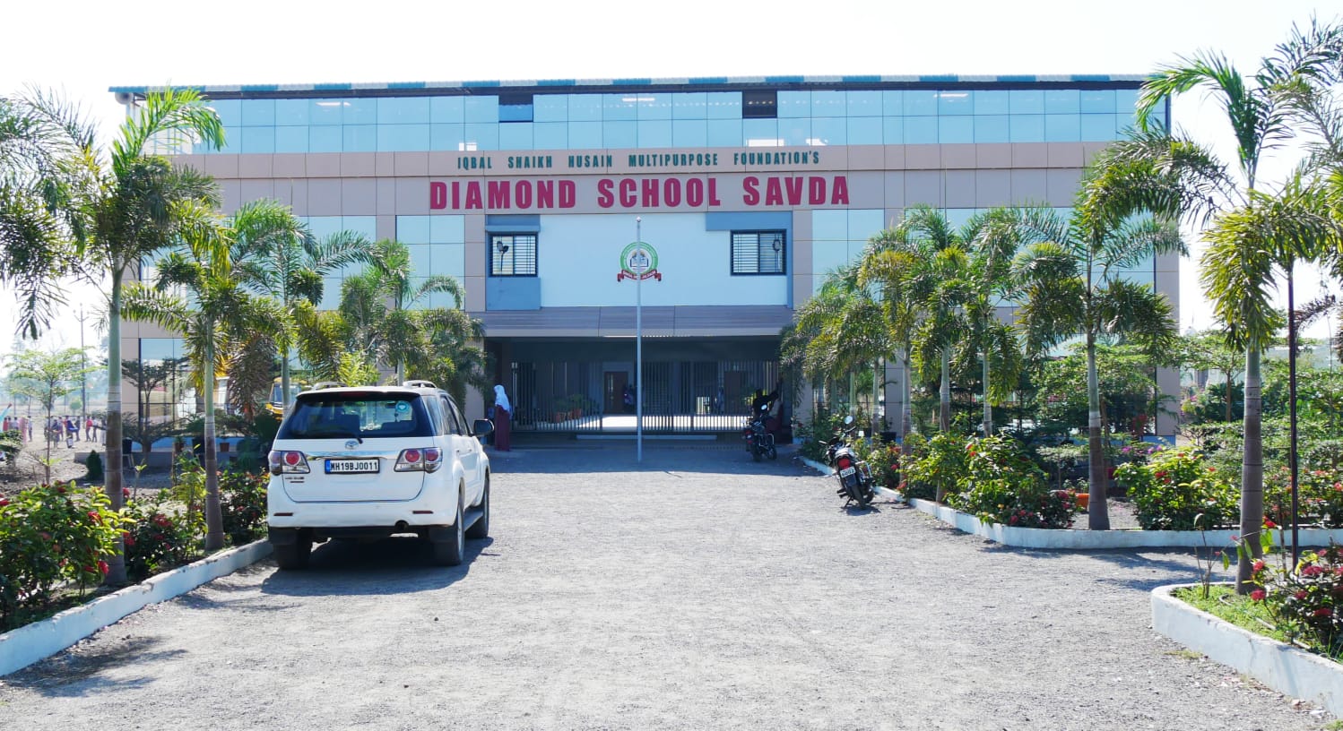 डायमंड इंग्लिश स्कूल सावदा येथे ५० व्या जिल्हास्तरीय विज्ञान प्रदर्शनाचे आयोजन