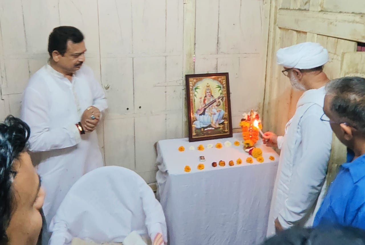 Amalner: मंगल बालसंस्कार केंद्राचा संत श्री सखाराम महाराज यांच्या हस्ते शुभारंभ