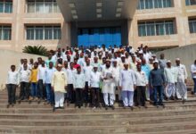 अतिरिक्त एमआयडीसी साठी संपादित जमिनीचा शेतकर्‍यांना वाढीव मावेजा मिळवून देण्याची महाराष्ट्र शासनाने भूमिका घ्यावी.