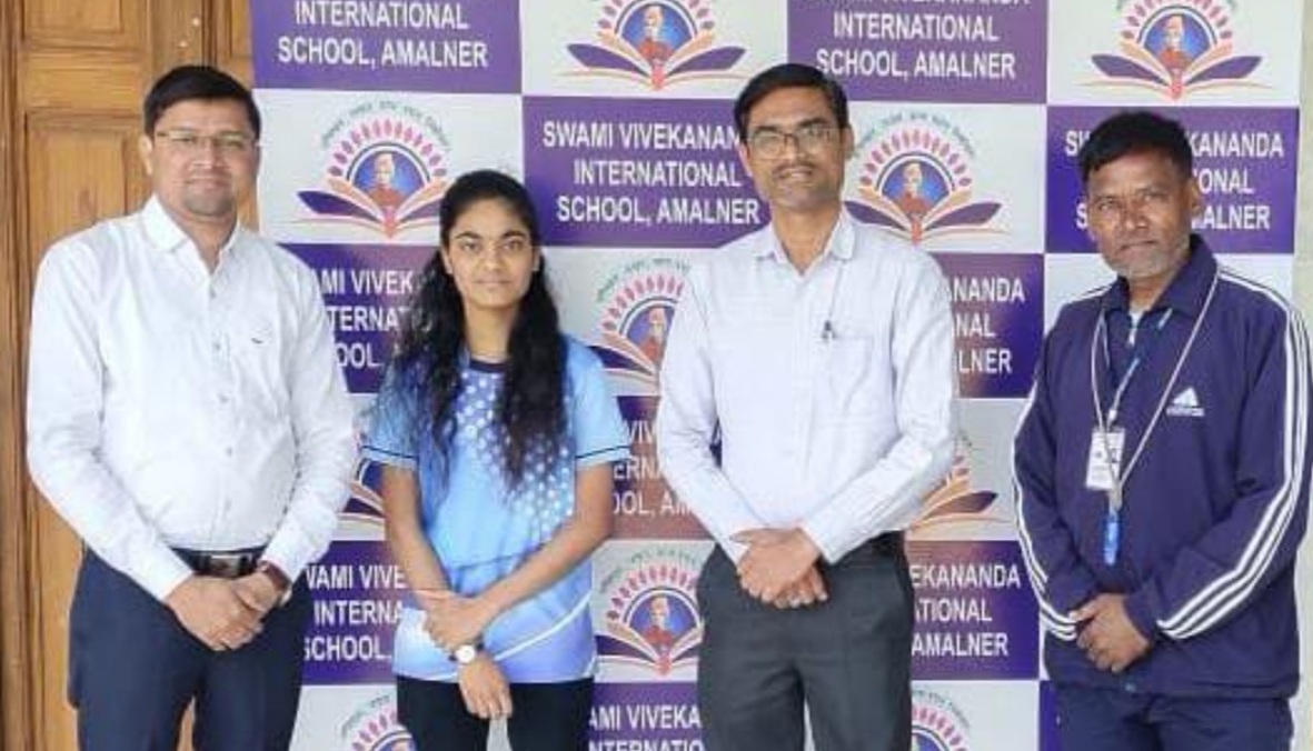 Amalner: अमळनेरच्या विद्यार्थिनीची विभागीय सॉफ्ट टेनिस स्पर्धे साठी निवड..!