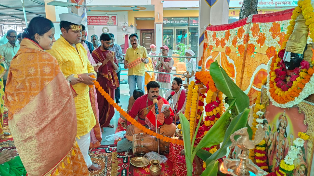 Amalner: श्रीराम जन्मोत्सवानिमित्त मंदिरात रामनामाचा गजर..अमळनेरचे मंगळ ग्रह मंदिर : साडेतीन तास झाली विधिवत पूजा