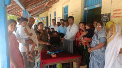 विराज देवकांत पाटील यांच्या पहिल्या वाढदिवसानिमित्त जिल्हा परिषद मराठी मुलांची शाळा विरावली येथे संगणक भेट