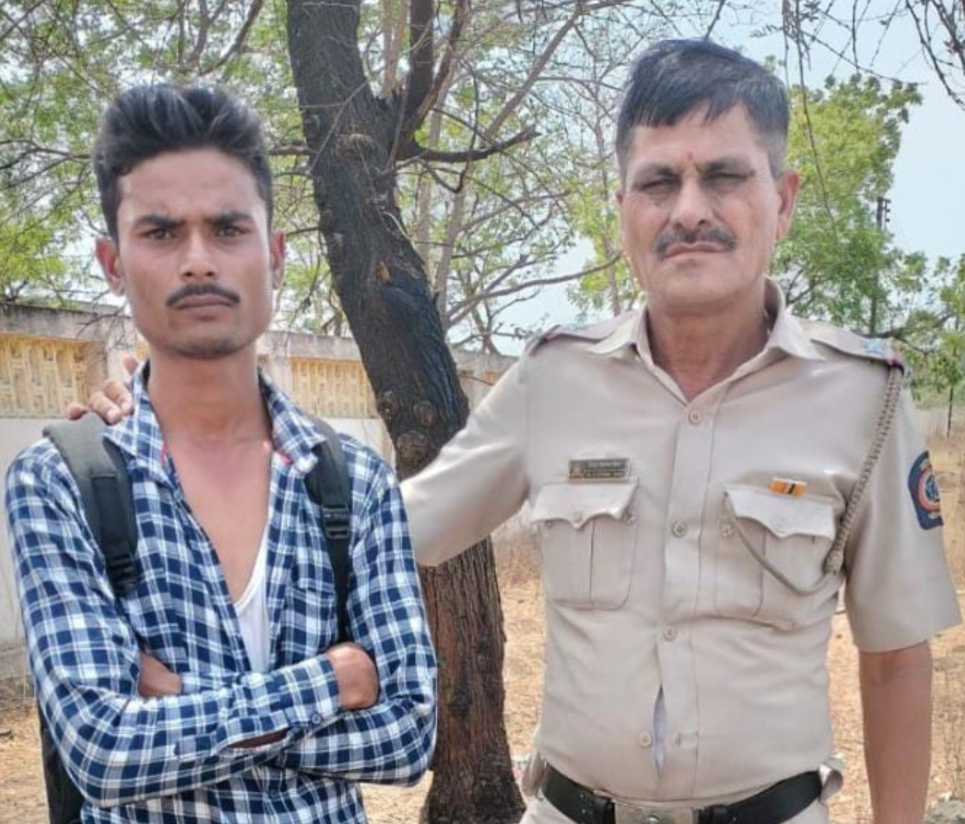 Amalner: चोऱ्यांचे सत्र : पाकीट मारण्यासाठी खिश्यात हाथ घातला पण..!