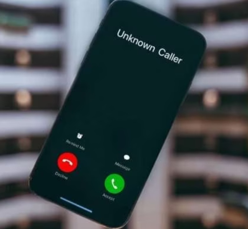 Breaking: उद्या पासून मोबाईल कॉलिंग बद्दल हे नियम लागू होतील..! जाणून घ्या काय आहेत बदल..