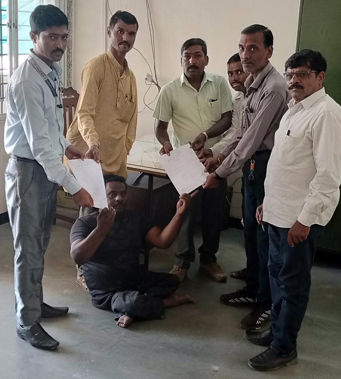 यावल पं.समिती यांच्या कडून दिव्यांग सेनेच्या मागण्या मंजूर