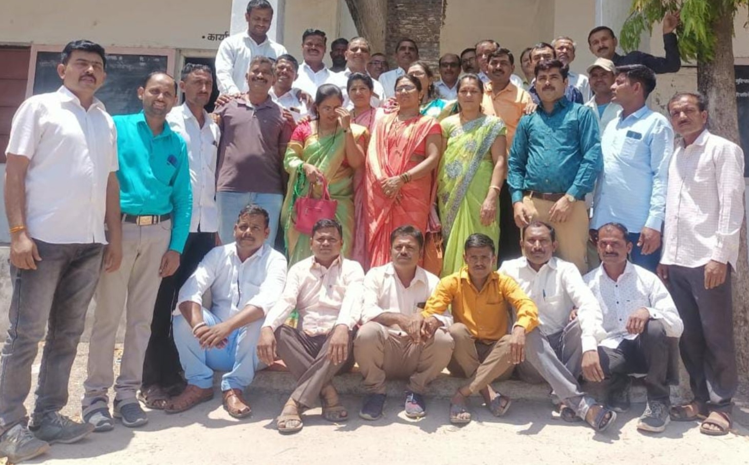 Amalner: पंडित नेहरू विद्यालयाच्या माजी विद्यार्थ्यांचे 21वर्षानंतर स्नेह संमेलन...