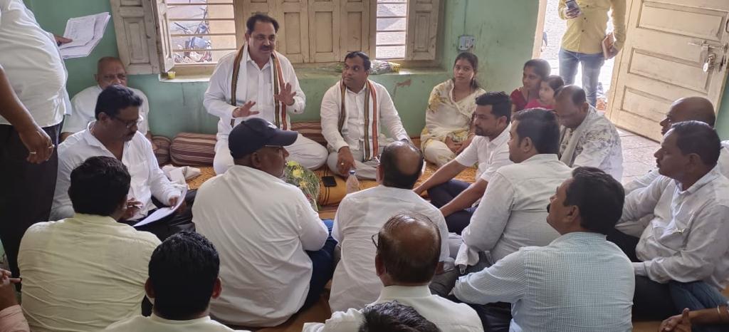 फैजपुरात राष्ट्रवादी काँग्रेसची बु थ कमिटी मीटिंग उत्साहात