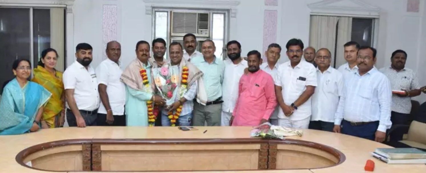 Amalner: अर्बन बँकेच्या चेअरनपदी मोहन सातपुते आणि व्हा चेअमनपदी प्रदीप अग्रवाल यांची नियुक्ती...