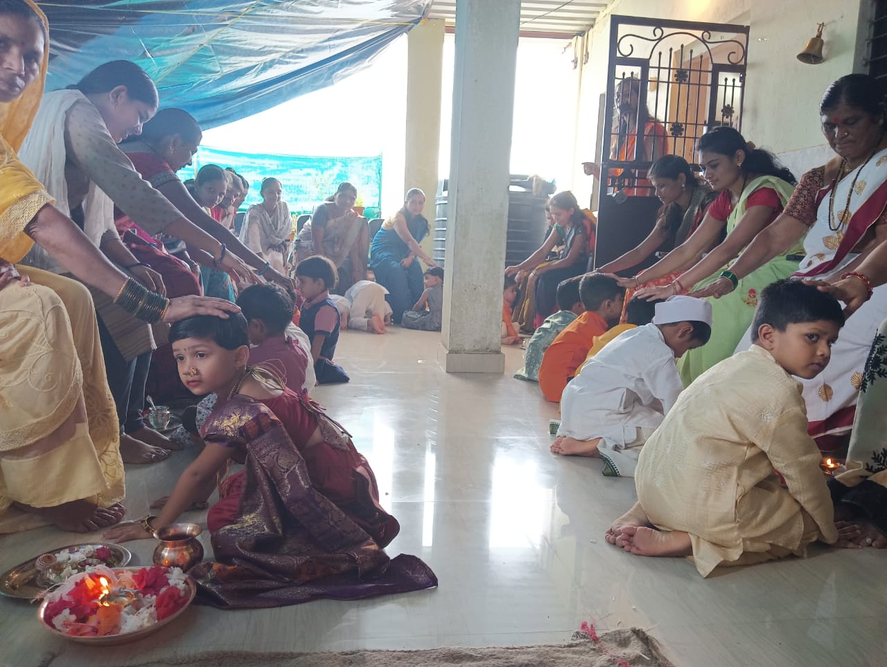 समर्थ प्ले स्कूल चा नव नवीन उपक्रम गुरुपौर्णिमा निमित्त मातृ पितृ पूजन कार्यक्रमाचे आयोजन