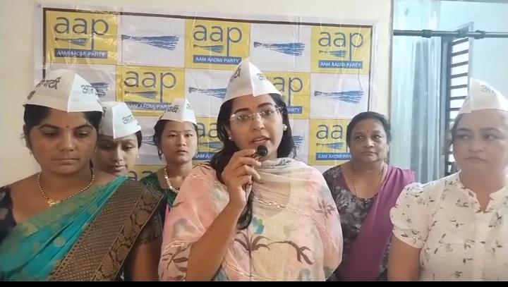 Jalgaon Live: आम आदमी पार्टी जळगाव जिल्हा महिला आघाडी तर्फे किरीट सोमय्या यांचा जाहीर निषेध