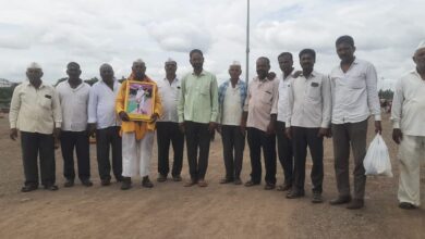 ब्रह्मचाराचा मृत्यूनंतर गावाने केले अंतिम संस्कार व सर्व धार्मिक विधी.