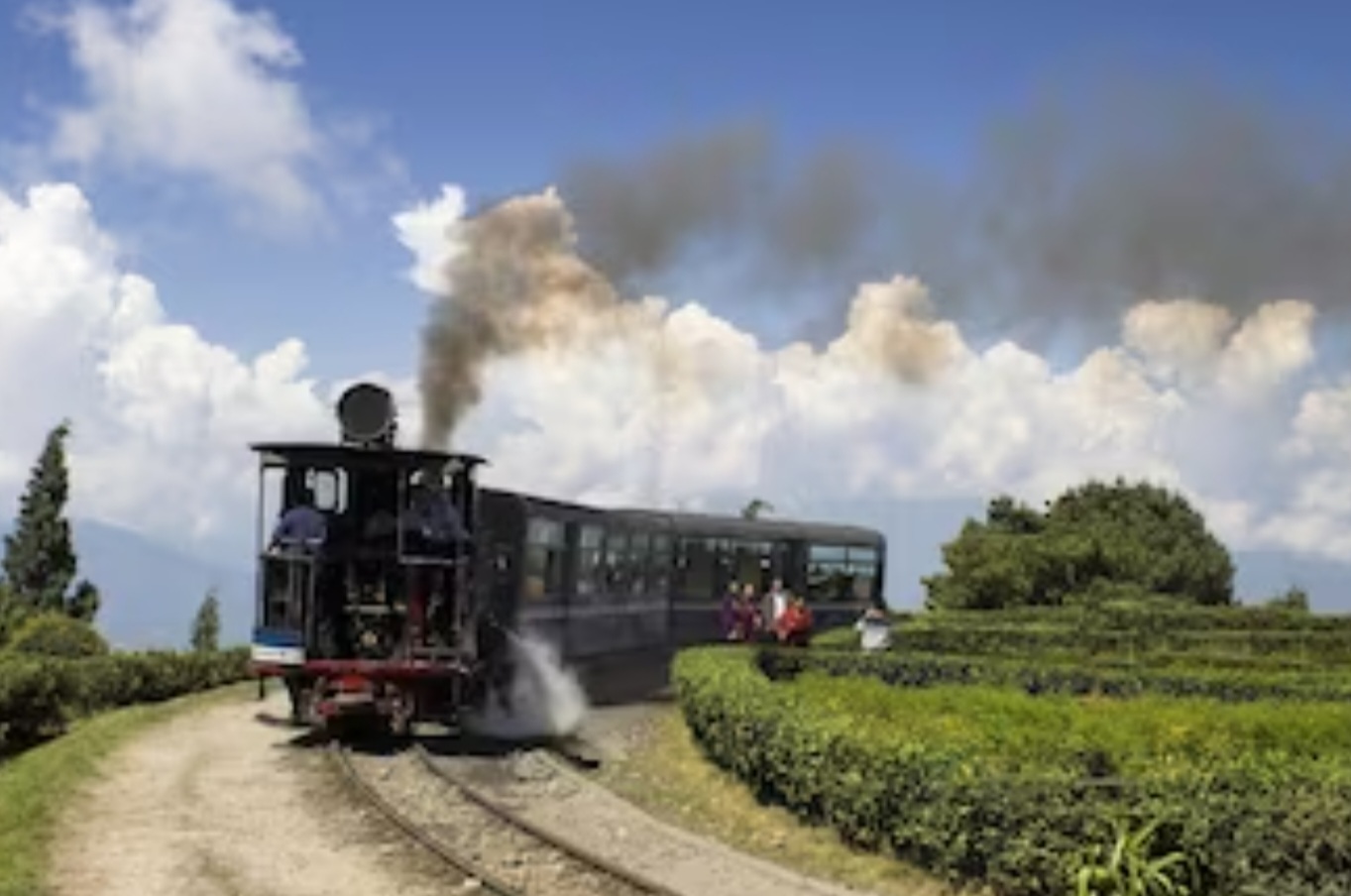 Amazing: ही आहेत भारताची शेवटची रेल्वे स्टेशन्स.. उतरून पायी जाऊ शकतात ह्या देशांमध्ये...