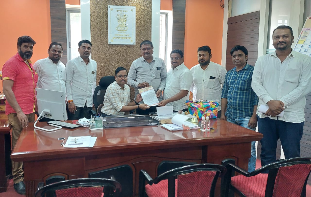 Amalner: नगरपरिषदेत सावकारी धंदा सुरू.. नळपट्टी करावर 2% नुसार व्याज आकारण्या विरोधात निवेदन...