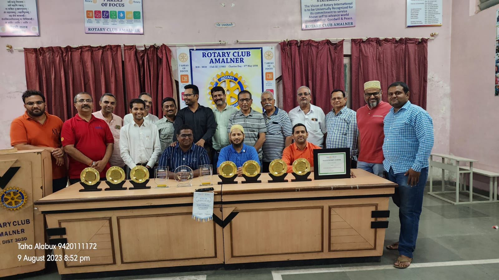 Amalner: रोटरी क्लब अमळनेर ला 12 डिस्ट्रिक्ट अवार्ड अवॉर्ड देवून सन्मानीत..