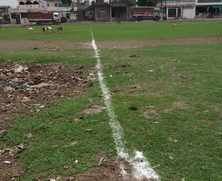 खडे भूखंड विक्री करणारी मंडळी पासून जनता सावधगीर बाळगत नाही तेव्हा?