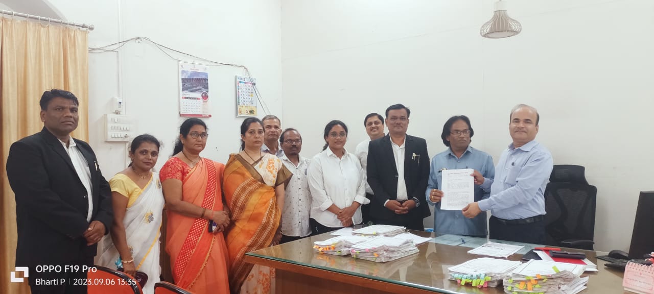 Nashik: विवेक देवरॉय यांच्यावर देशद्रोहाचा खटला भरण्याची, नाशिक संविधान बचाव कृती समितीची मागणी