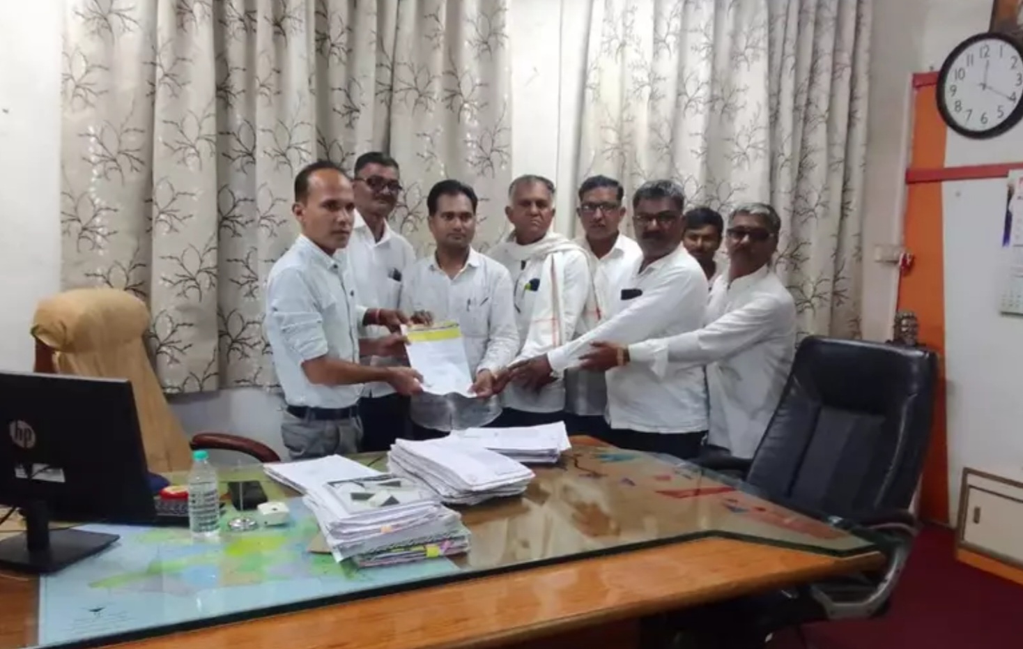 Amalner: तालुक्यात दुष्काळ जाहीर करावा... मांडळ येथील शेतकऱ्यांची प्रशासनाकडे मागणी...