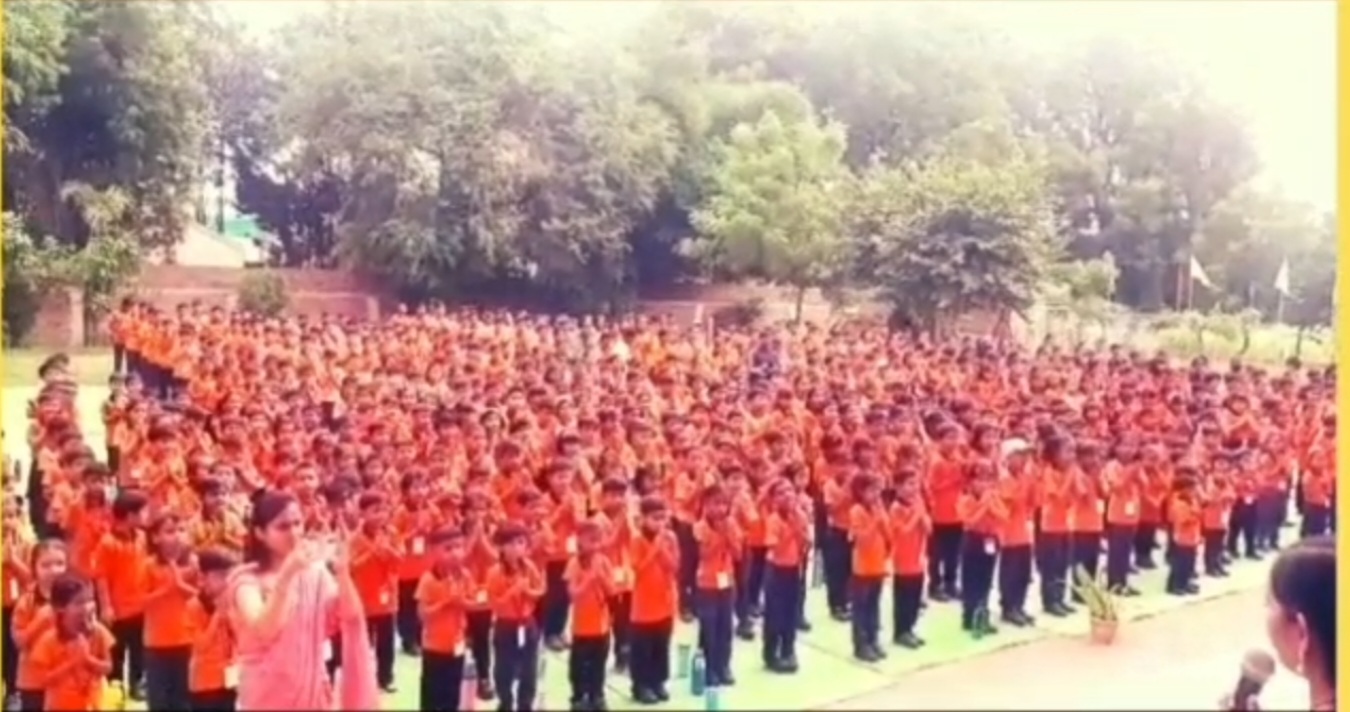 Amalner: प्रार्थनेची शक्ती प्रकट झाली... मनापासून केलेली चिमुकल्यांची प्रार्थना निसर्गाला पावली... पहा व्हिडिओ..